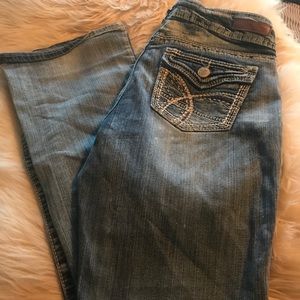 Size 13 Juniors Wallflower Jeans NWOT